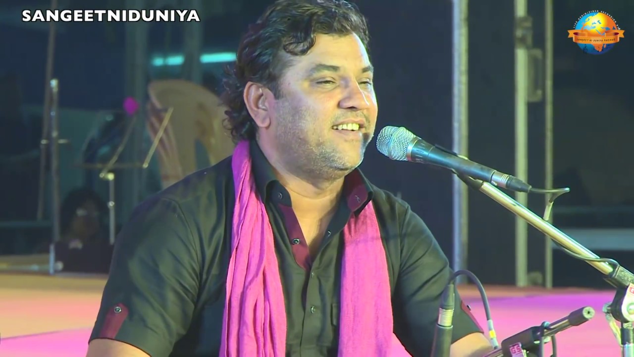 Kirtidan Gadhavi | કીર્તીદાન ગઢવી ની આવી મોજ ક્યારેય નઈ જોયો હોય | Moraribapu Ramkatha
