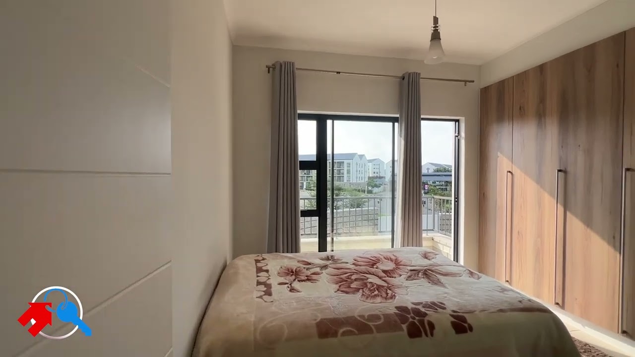 1 bed, 1 bath, modern apartment , Linbro Park R 899 000