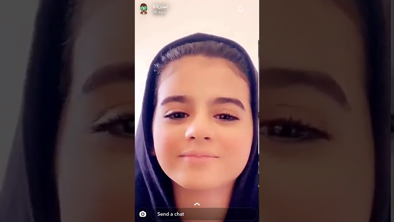 الطفله لجين تقلد ميكب ارتست وتسوي تتوريال🙂💔