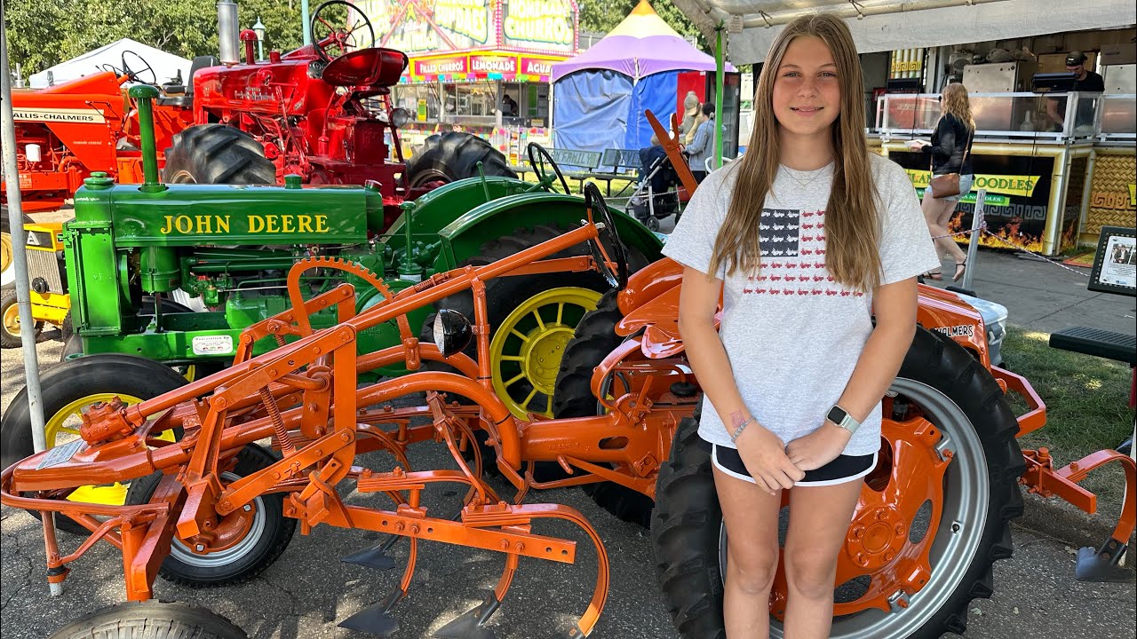 MNSF 1949 Allis-Chalmers G Tractor Spotlight