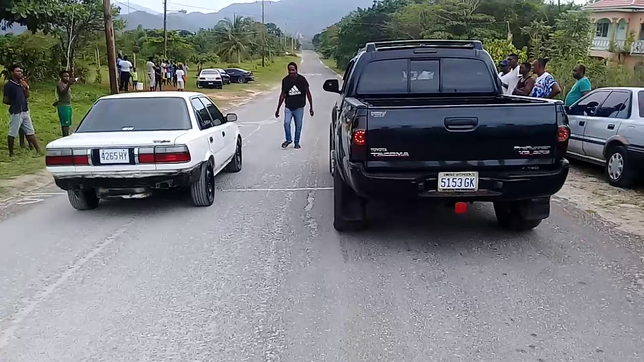 Toyota Corrolla 4age 20 valve vs Toyota Tacoma Drag Race