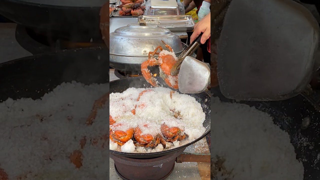 Unique! Salt Baked Crab - Malaysia Street Food