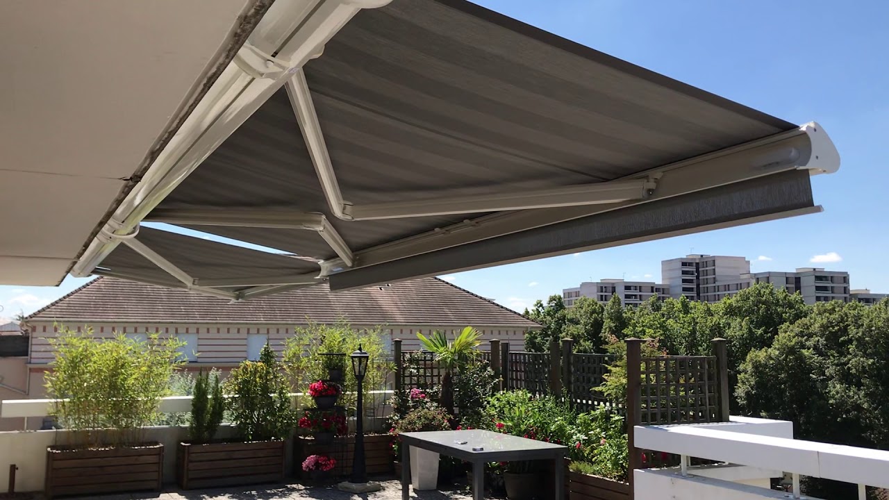 Stores de terrasse ULTIMO avec lambrequin déroulable et éclairage LED