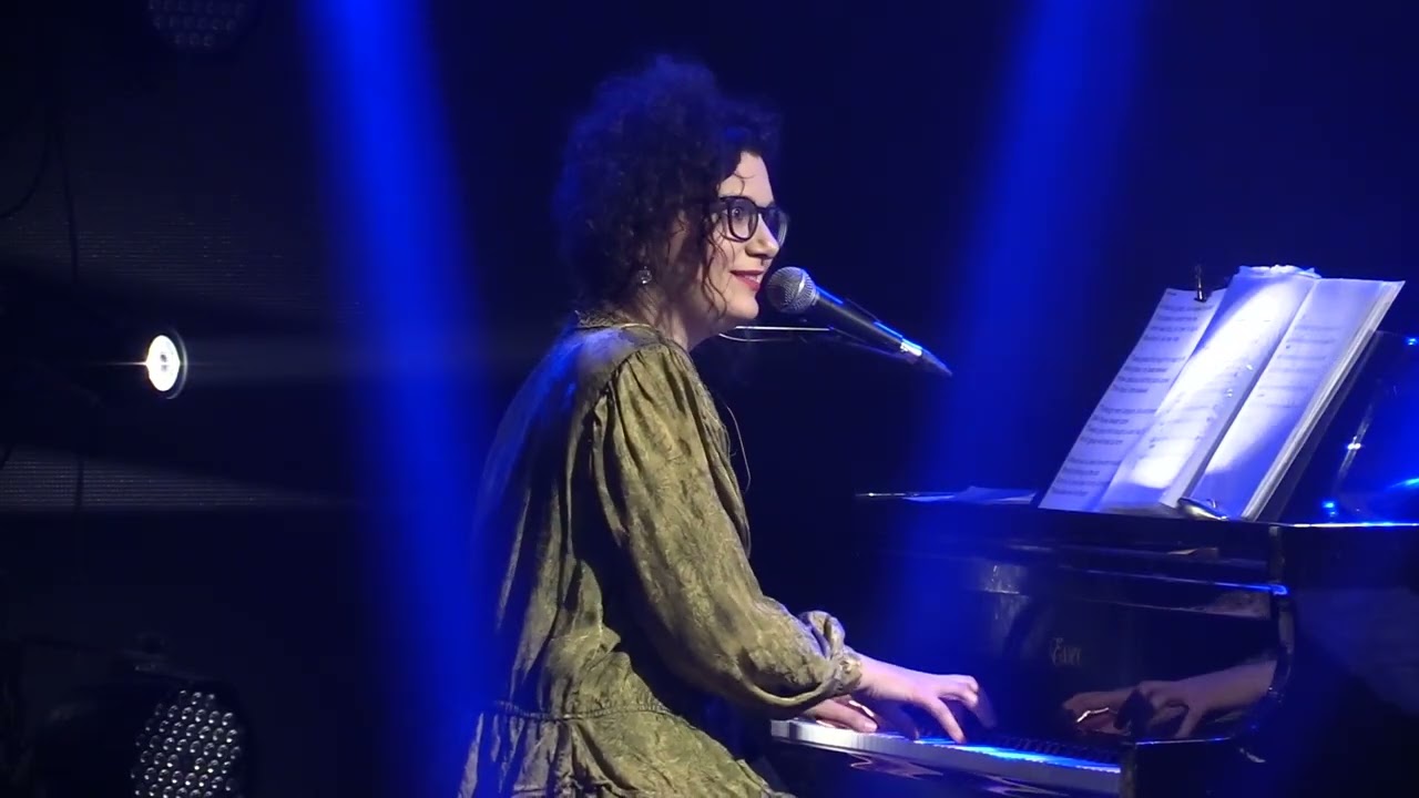 Living in a bubble- Roni Ginossar