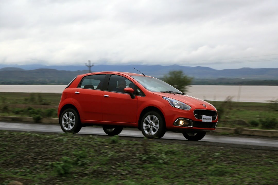 2014 Fiat Punto Evo l Driven | Video Review | ZEEGNITION