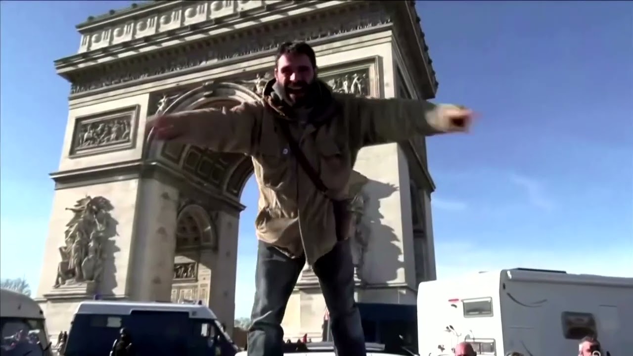 Police fire tear gas at Paris &lsquo;Freedom Convoy&rsquo; protest