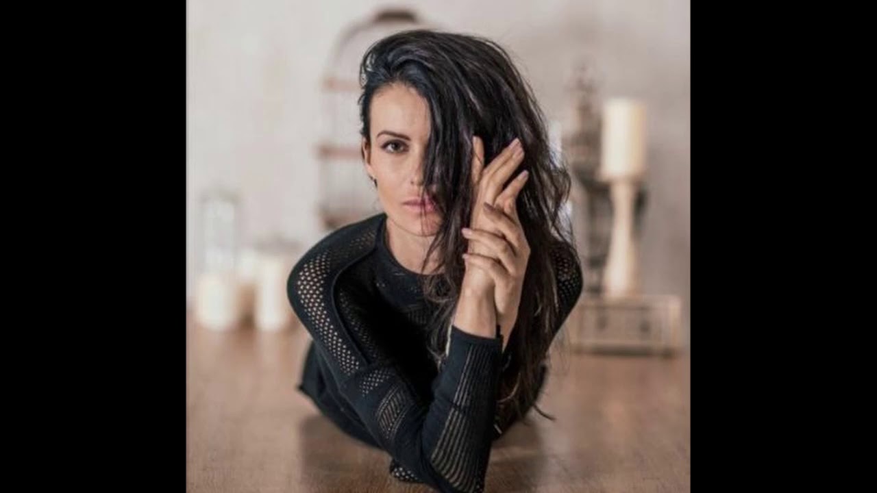 Veronika Fleyta - Deep House Moscow Podcast 978 - August 2020
