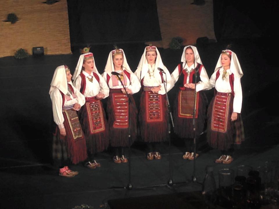 Folklorni ansambl 