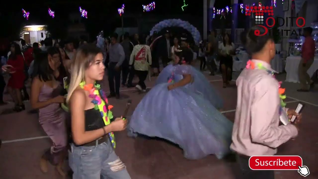 LA AUTORIDAD DE MEXICO EN LOS XV DE LAS GEMELAS EN SAN NIKO RICO!!!