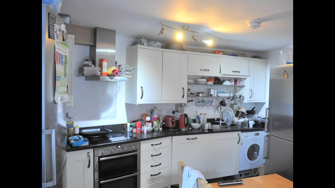 Winchester Road - Room - Place2Let by Colin Davison