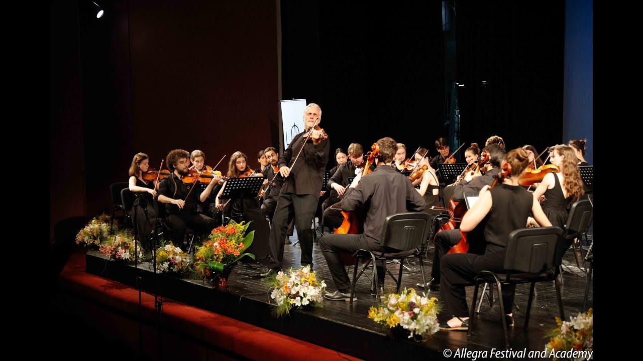 Rainer Honeck - Franz Schubert, Rondo in A major for Violin and Strings, D 438