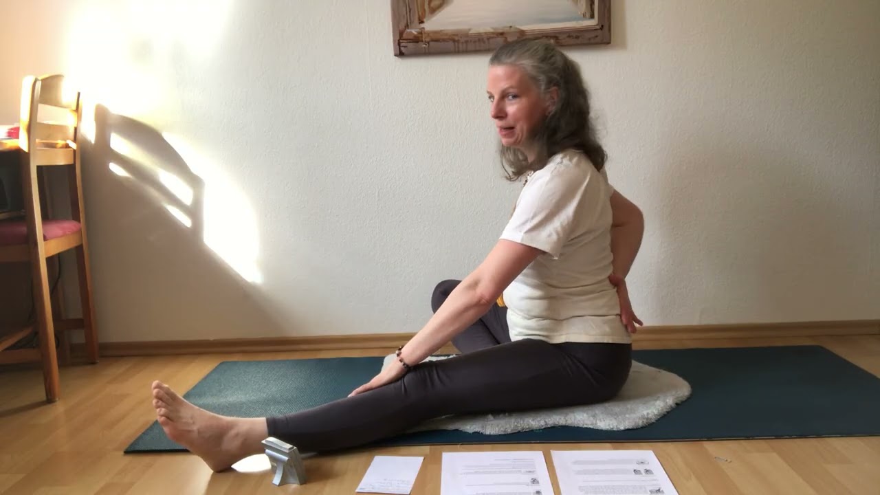 Kundalini Yoga „a short and sweet kriya to get the energy moving“