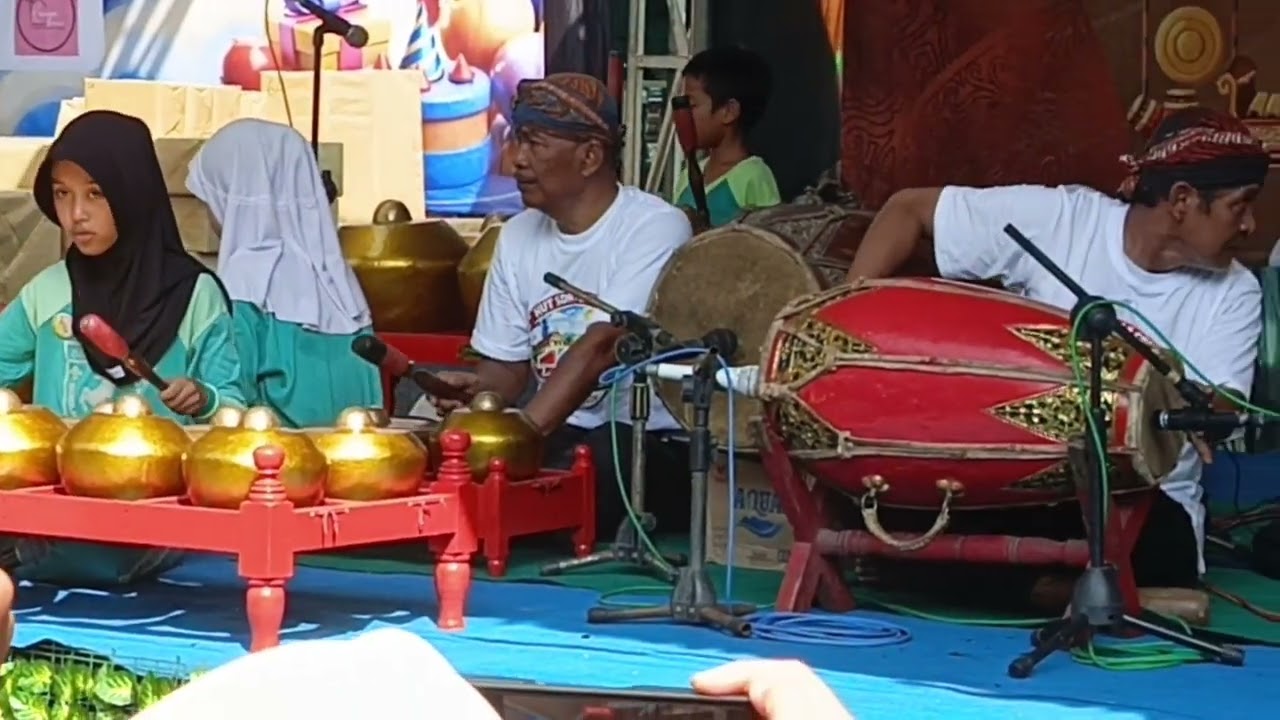 hari ultah SD cepu yg ke 104 