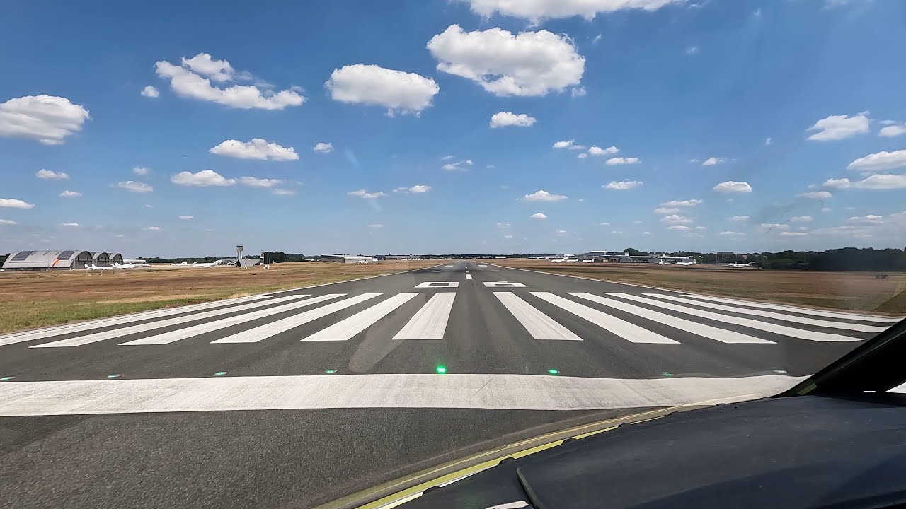 Business Jet | Challenger 604 | Take-Off from Farnborough (FAB/EGLF) | July 2025