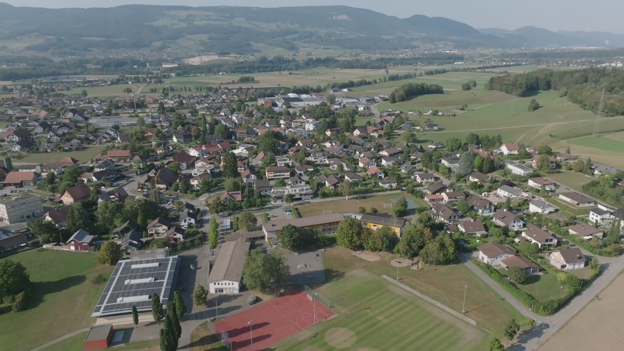 airbild.com &ndash; Aerial view Deitingen, Bucheggberg Solothurn &ndash; school, sports grounds & village
