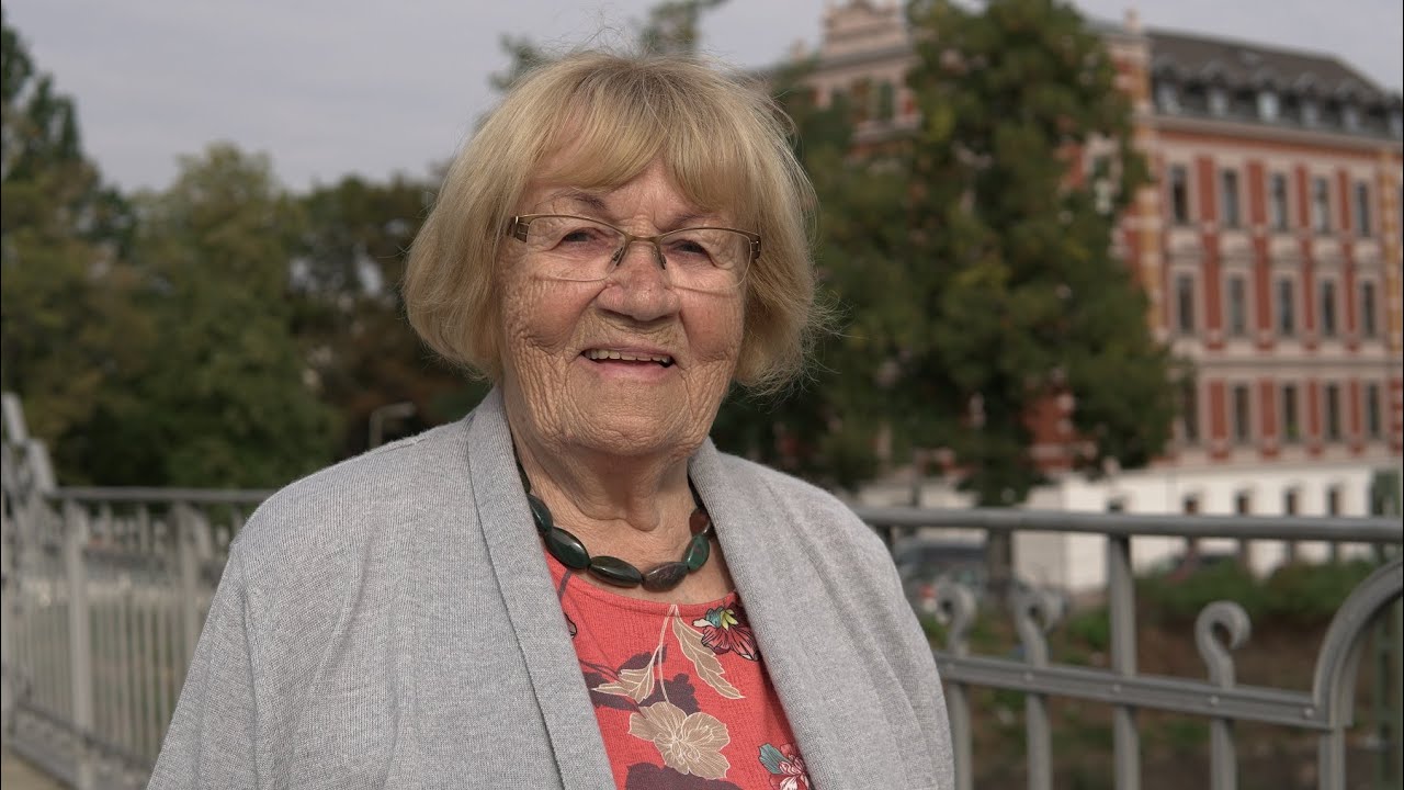Der ewige März: Erinnerungen von Helga Lehnert