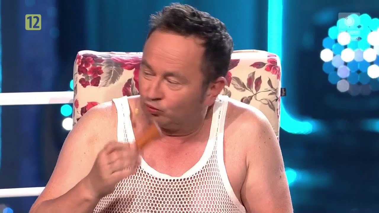 Kabaret na żywo 4: Majówka stulecia - Kabaret pod Wyrwigroszem - Jaja na grillu