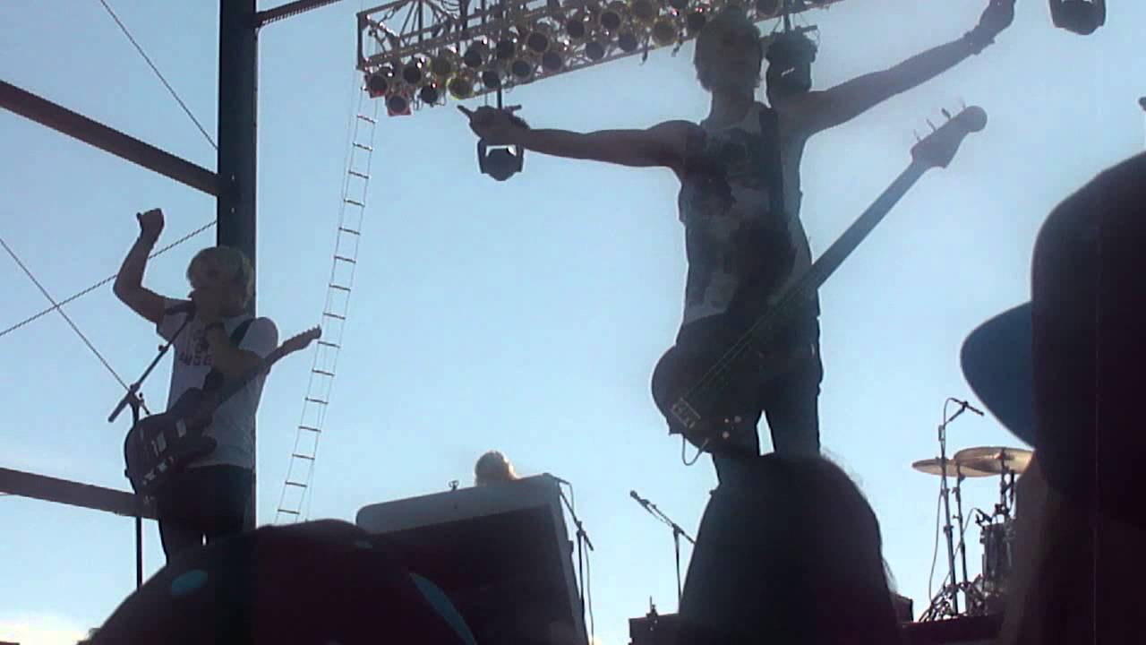 Covers + Love Me Like That - R5 Live Pima County Fair, Tucson