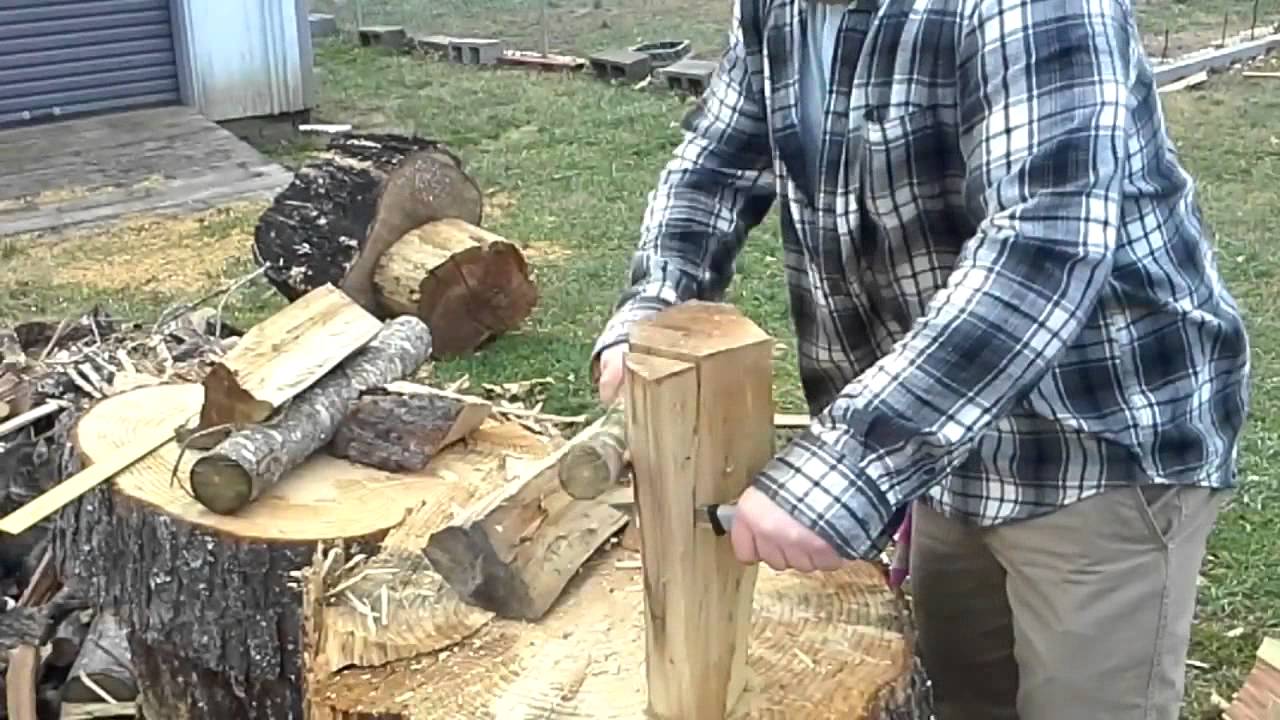 Batoning firewood  (Can Your knife do this?)