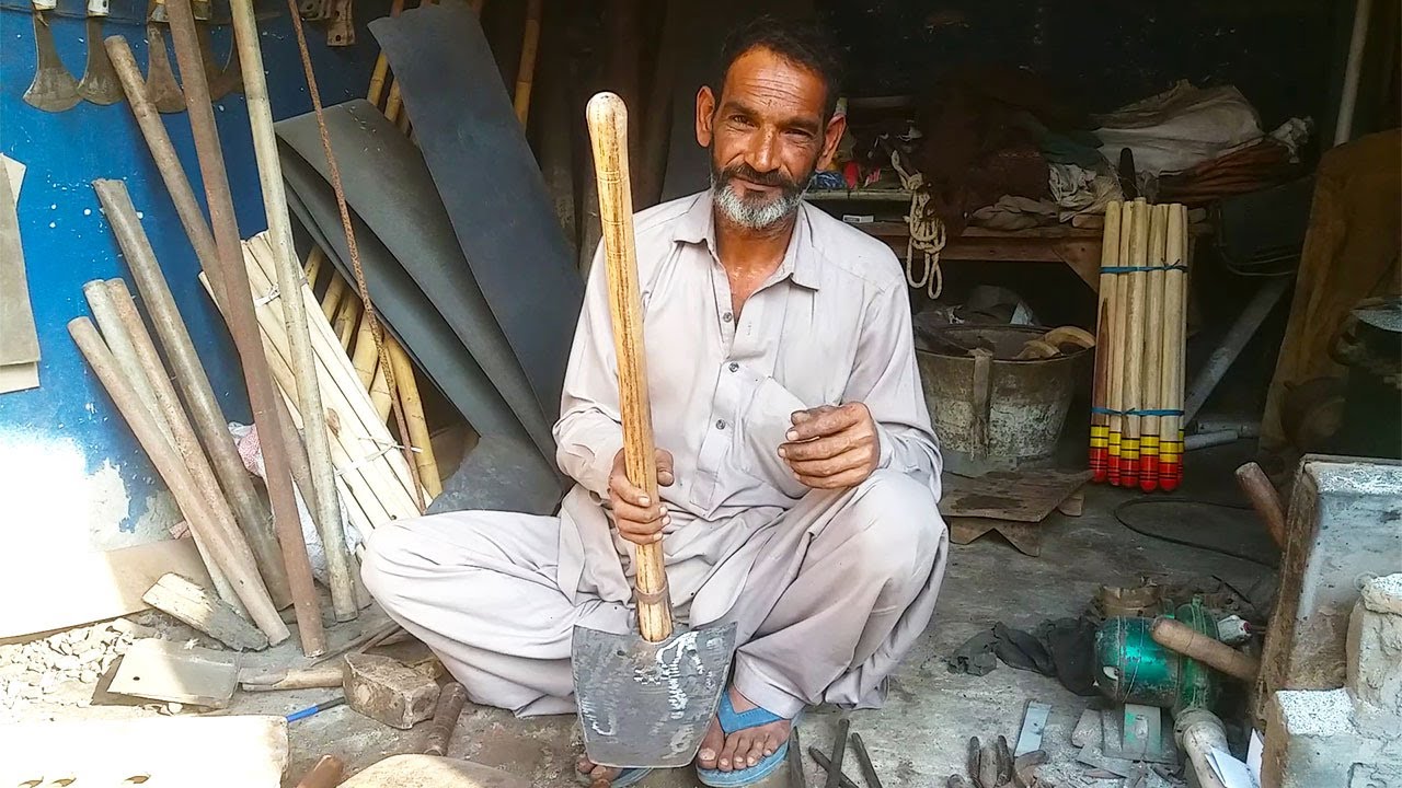 How Ancient Grub Hoe Tool are Made