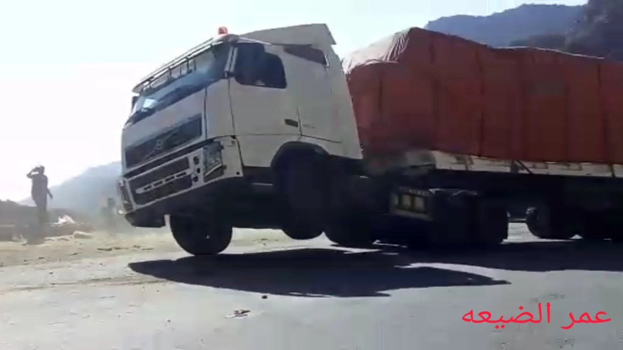 صعوبه طلوع الشاحنات بنقيل يافع