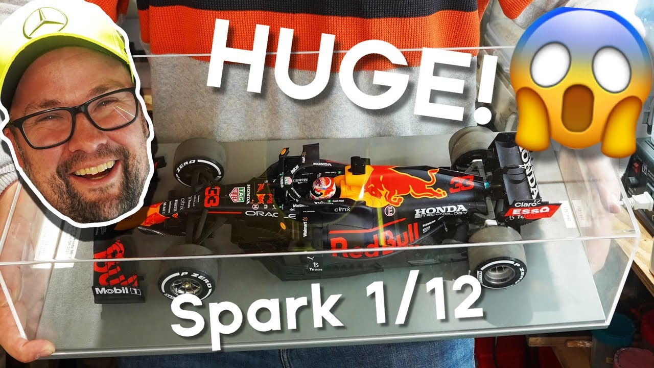 HUGE SCALE MODEL Spark Red Bull RB16B of Max Verstappen in 1/12 scale