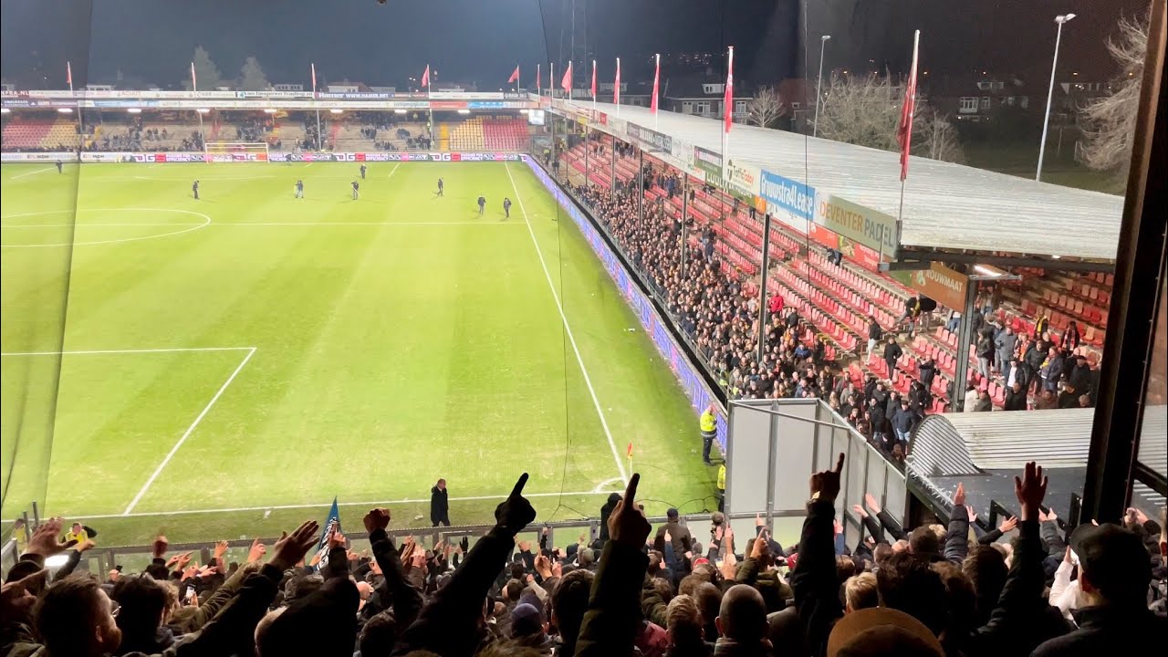 Feest in het uitvak : Go Ahead Eagles-PSV : Halve Finale KNVB Beker : 2/3/2022 : 1-2