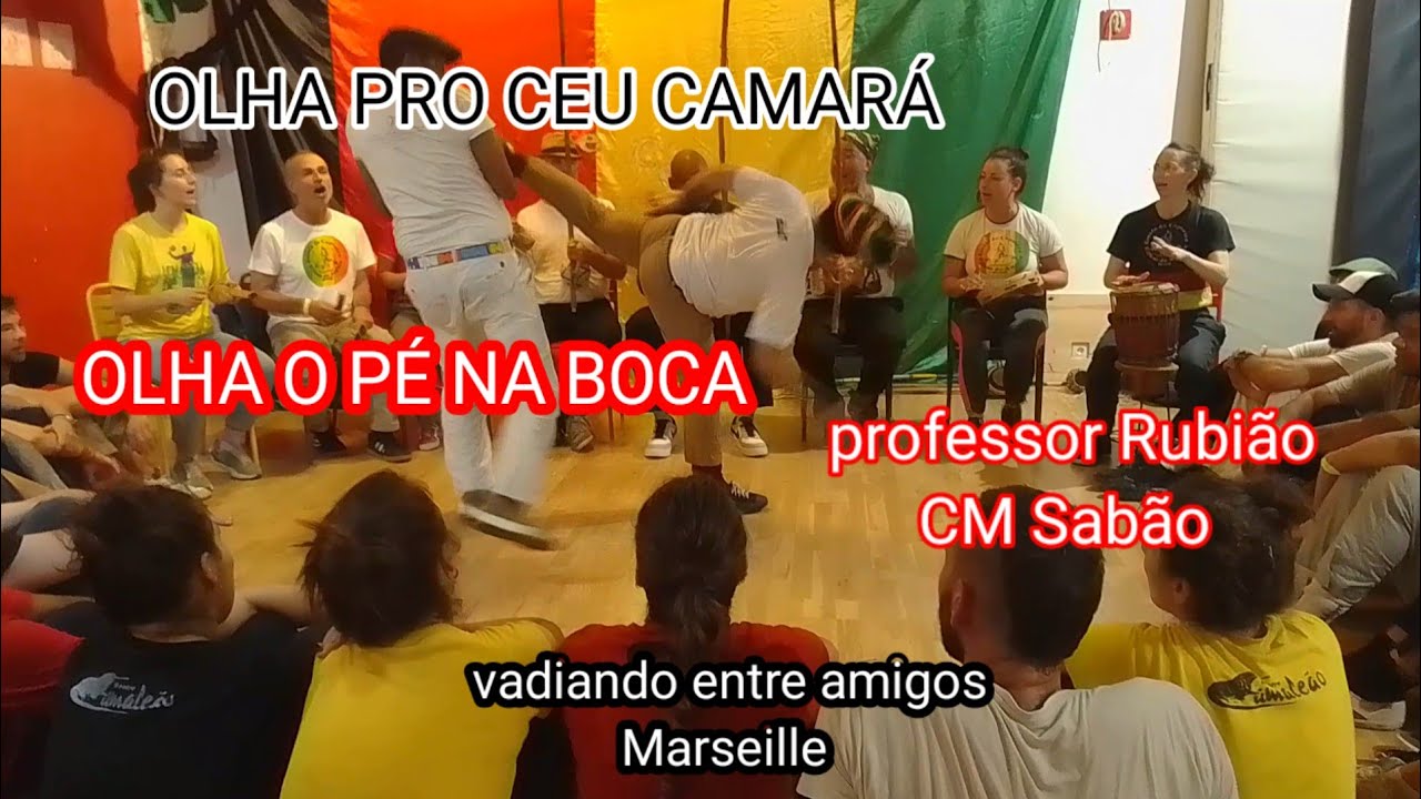 Capoeira,Ai ai ai ai tá fora não entra e quem tá dentro não sai.