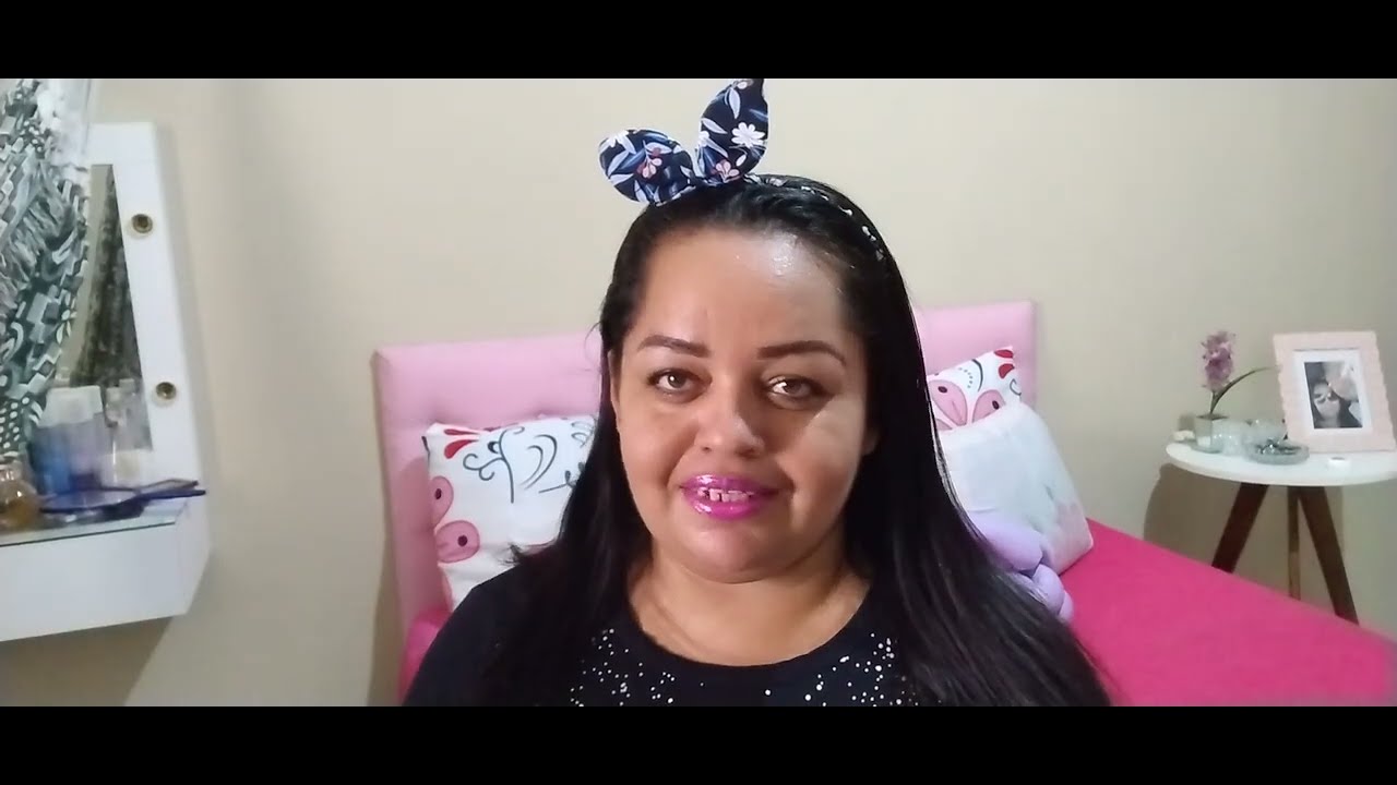 Marília Monteiro sua máscara caiu /senta que o babado é forte