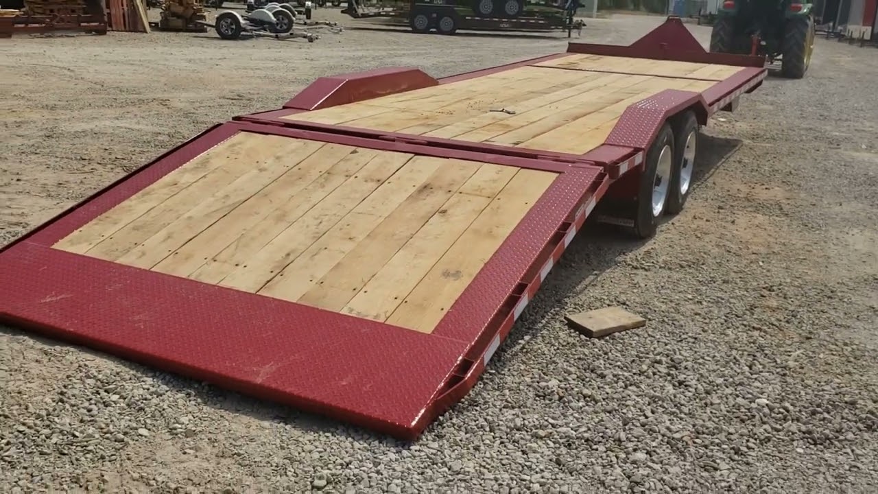 28 ft midsota trailer wide body w hydro dove tail and hydraulic jack. electric hydraulic disk brakes