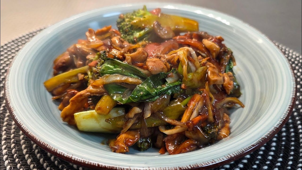 Chop Suey de Pollo al Estilo Chino 🥦🥕 | Verduras Crocantes y Salsa Perfecta