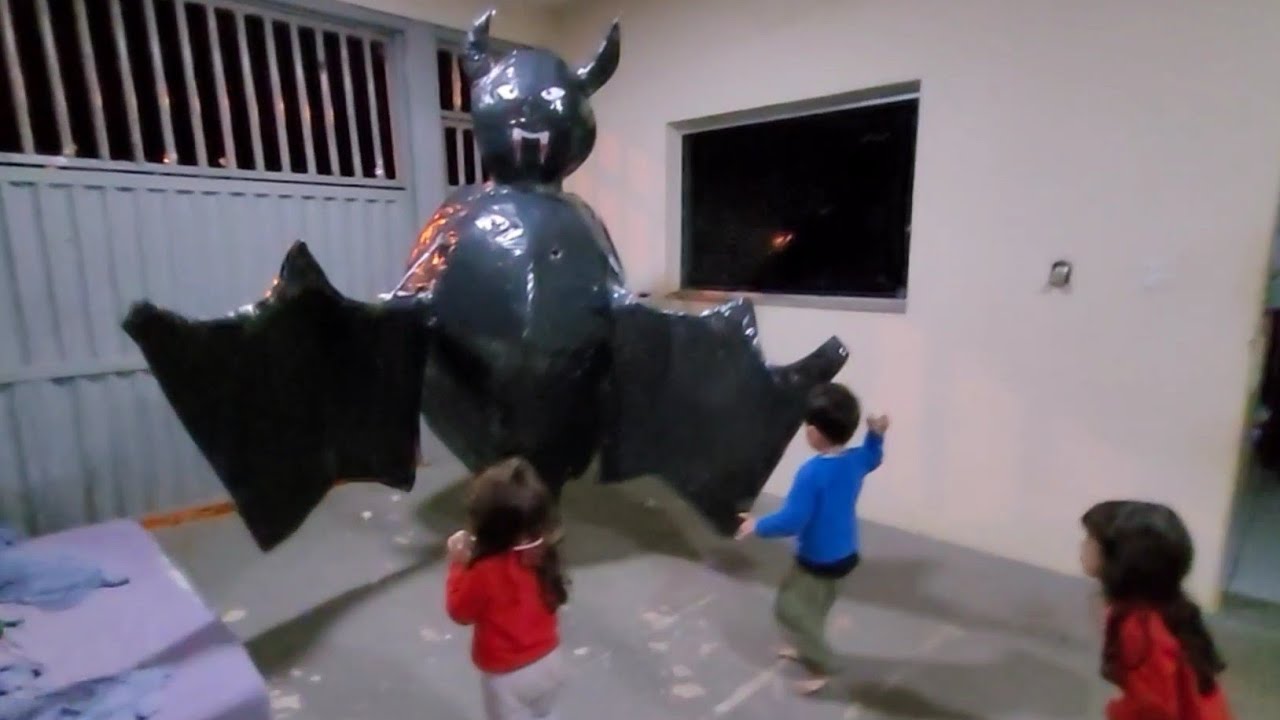 MORCEGO MORDEU A MAMÃE