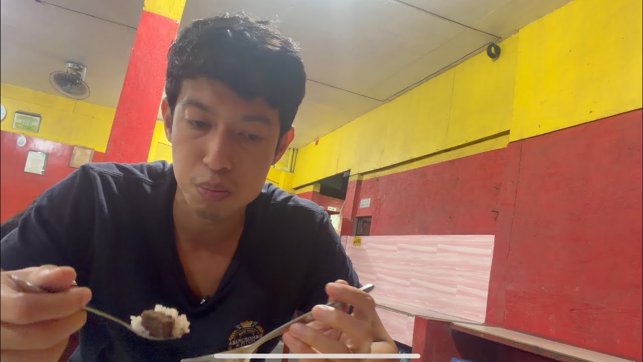 EATING BEEF AT THE KARINDERIA AND FRUITS AT THE PARK