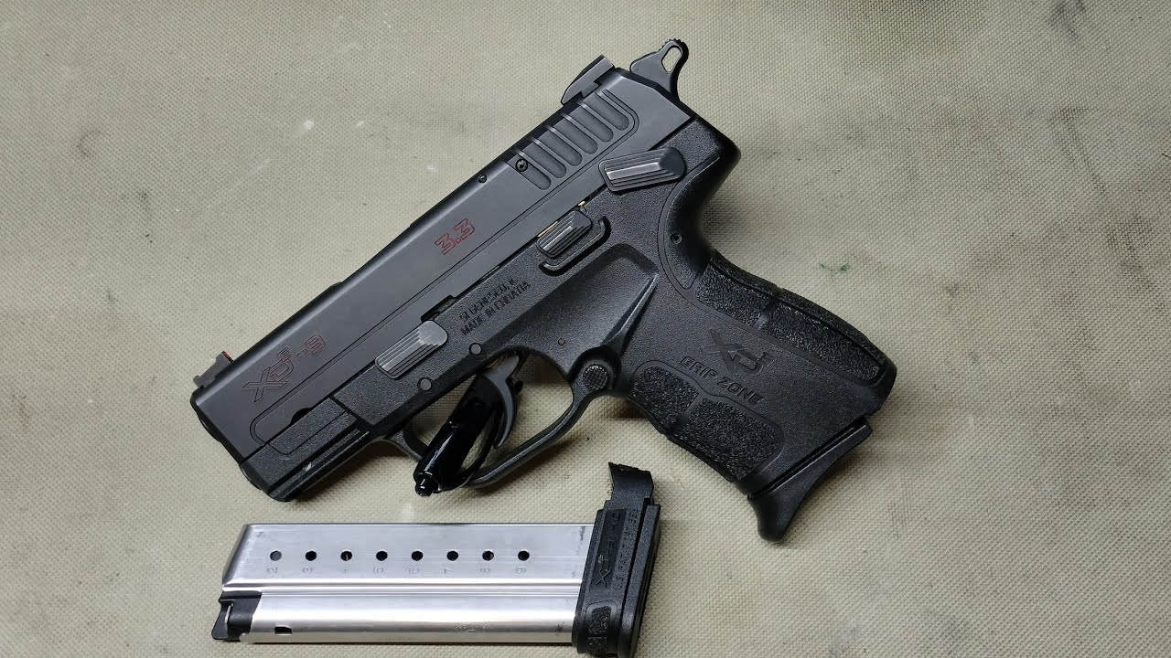 Springfield xde, 9mm new, used gun let's take a look at it.