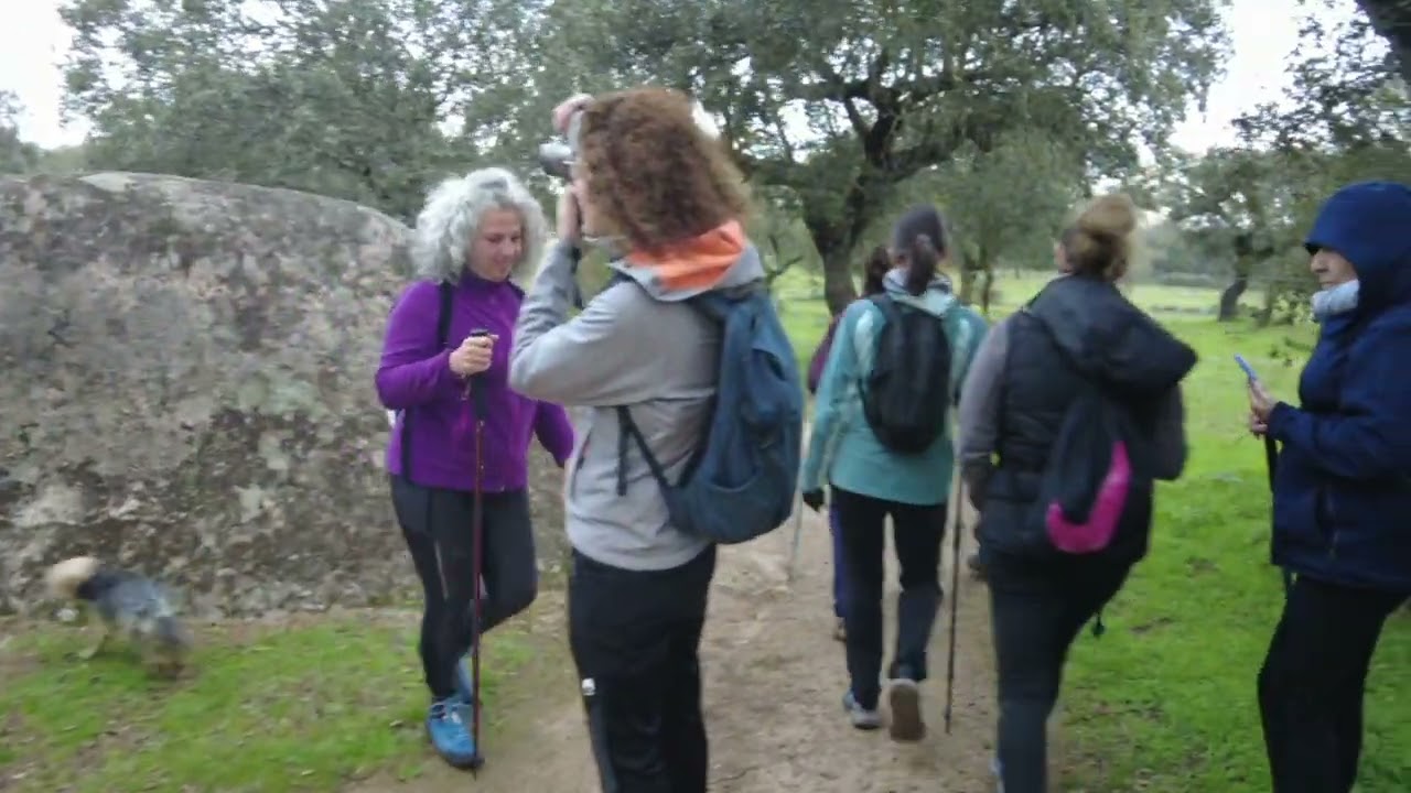 Ruta senderista.  Dolmen de lácara, Parque natural de Cornalvo
