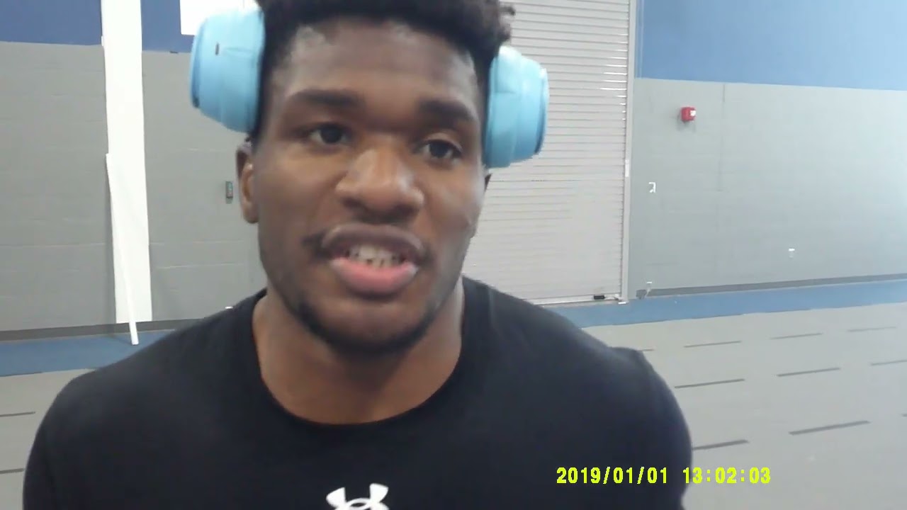 Central Methodist's Arojae Hart on his 15-2 maj dec over Grand View Opponent