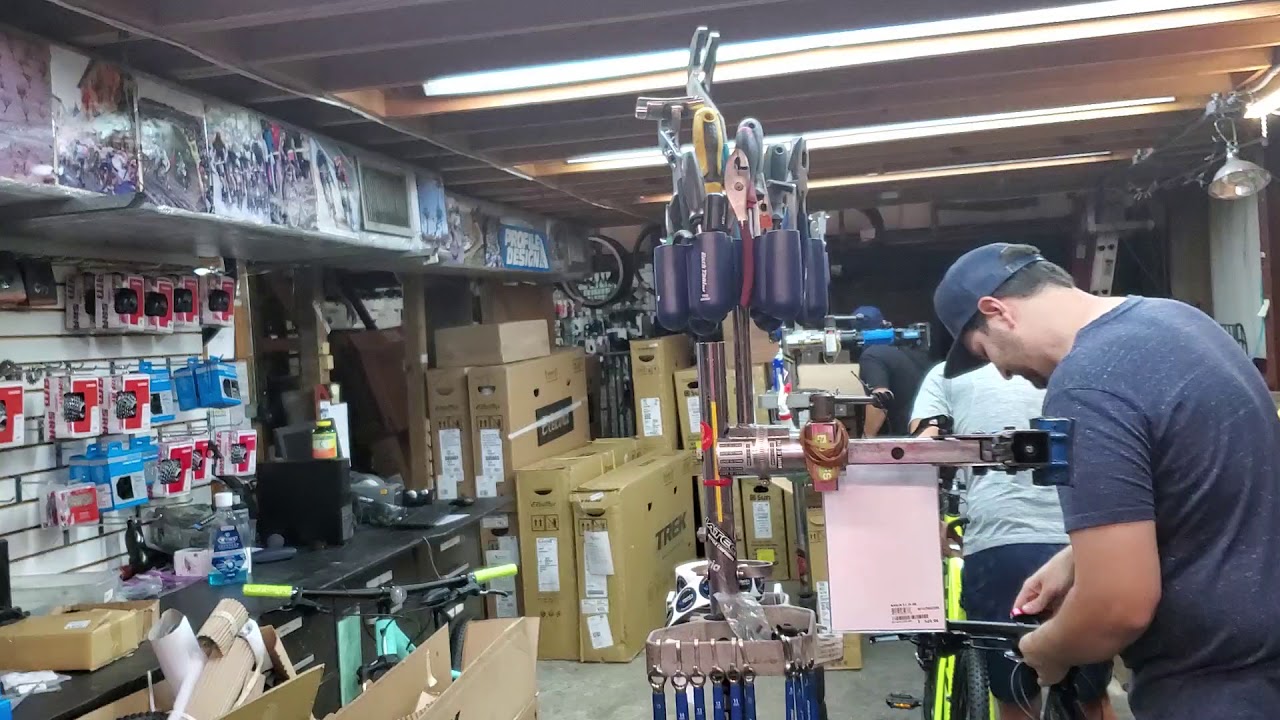 David's World Cycle Early Morning Bike Build