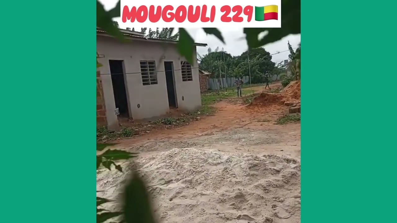 MOUGOULI 😆DANS MAISON INACHEV&Eacute;E 🇧🇯