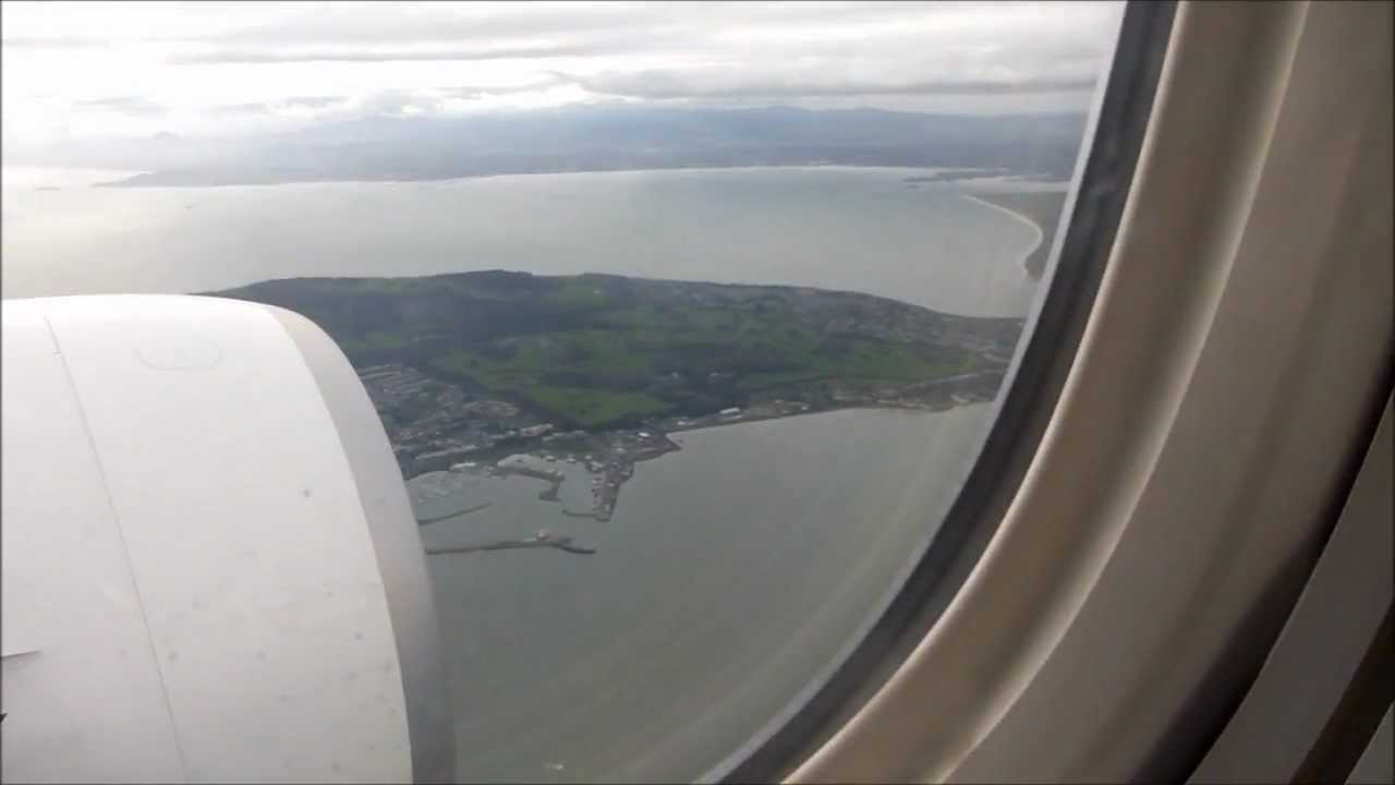 Emirates Boeing 777 300ER. Landing Dublin Airport from Dubai. 14/11/12.