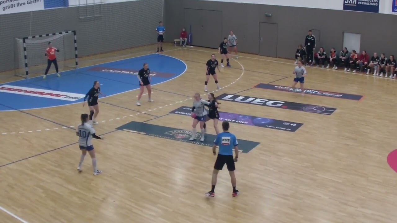12. Spieltag in der Mitteldeutschen Oberliga Frauen - BSV Sachsen Zwickau gg. DRHV 06