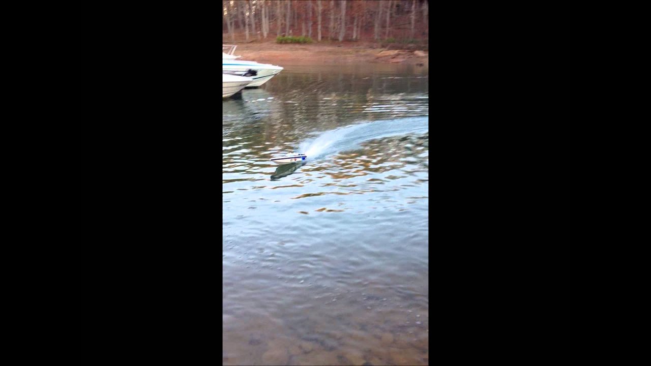 Traxxas Nitro Vee RC boat full review