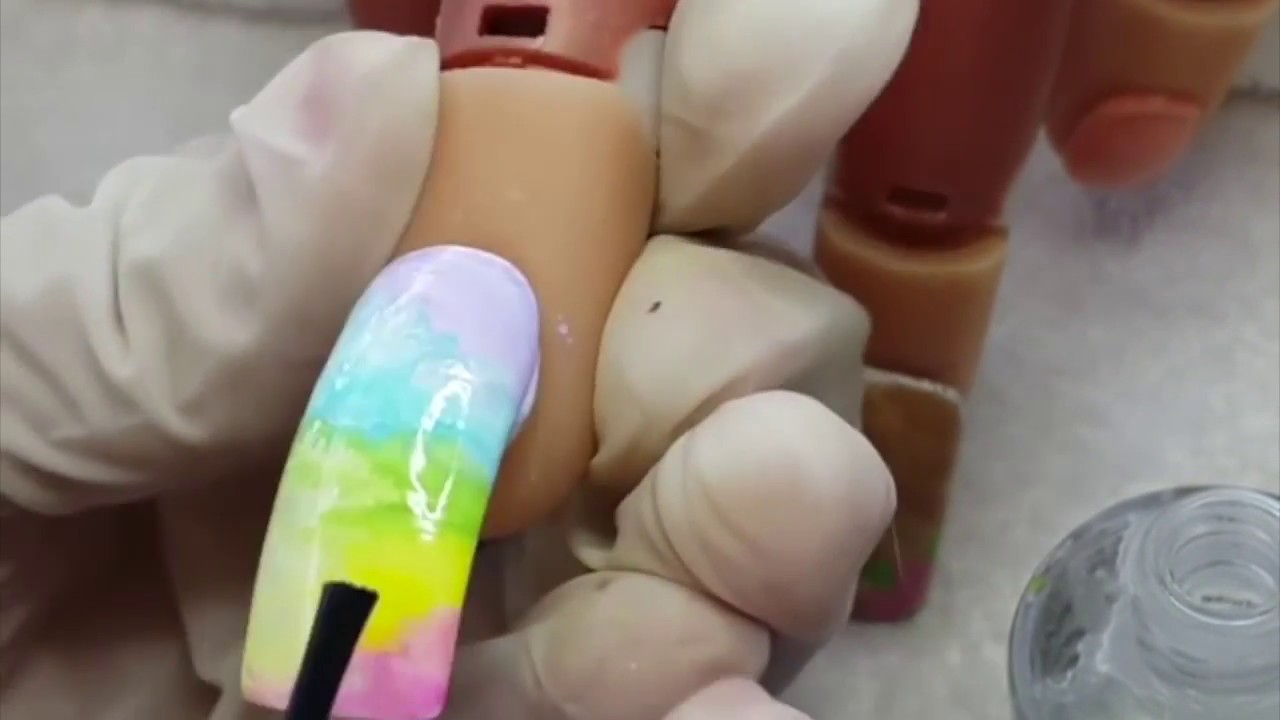 EFECTO ACUARELA CON ESMALTES DECORADO DE UÑAS ACRILICAS PASO A PASO