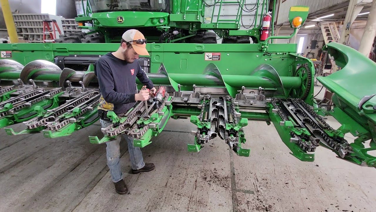 Tearing the Corn Head Apart - #582