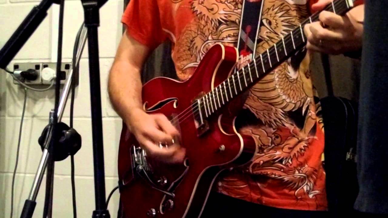 Yamaha SA30 in band practice
