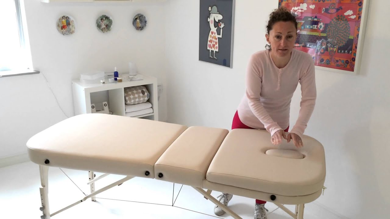 Earthworks Comfort Liftback Massage Table Review