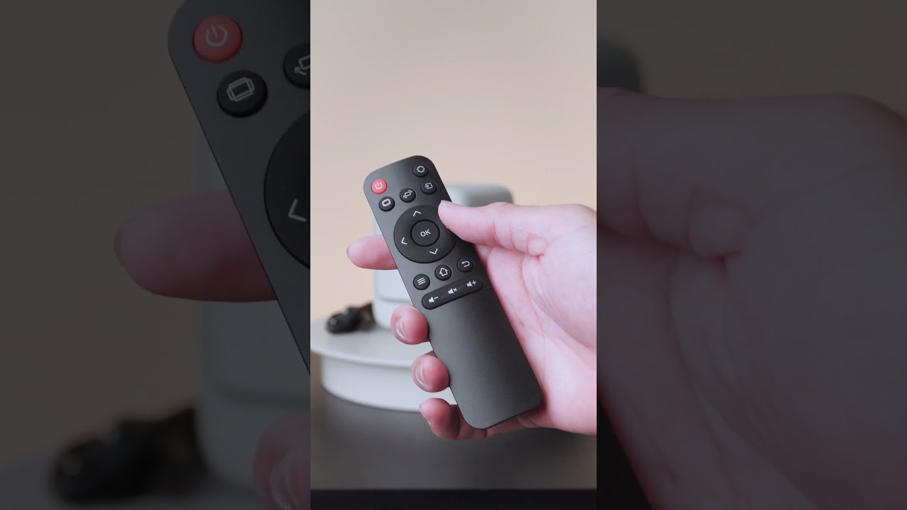 Unbox m&aacute;y chiếu Eroc Magic Pro cho cả nh&agrave; c&ugrave;ng xem🫣