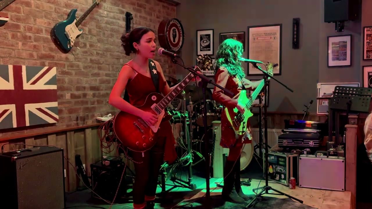New Years Eve, live at The Tankard - Nirvana - Teen Spirit - Cover