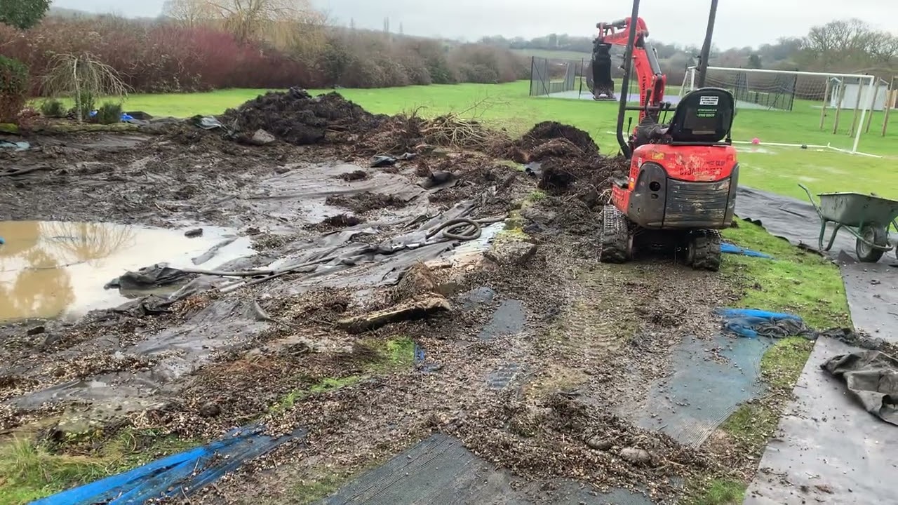 Pond cleaning in Ramsden bell house Essex 