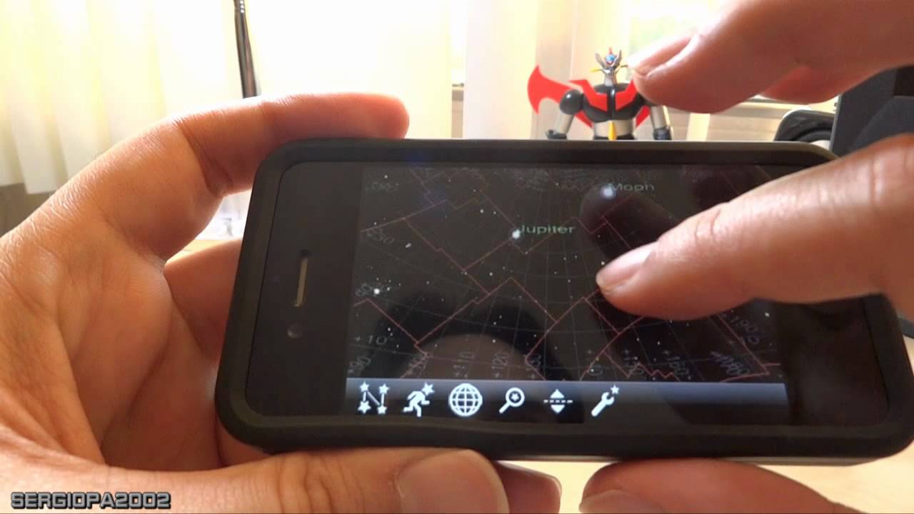 Apple's Iphone planetarium free app: Stellarium review and comments, perfect stargazing companion