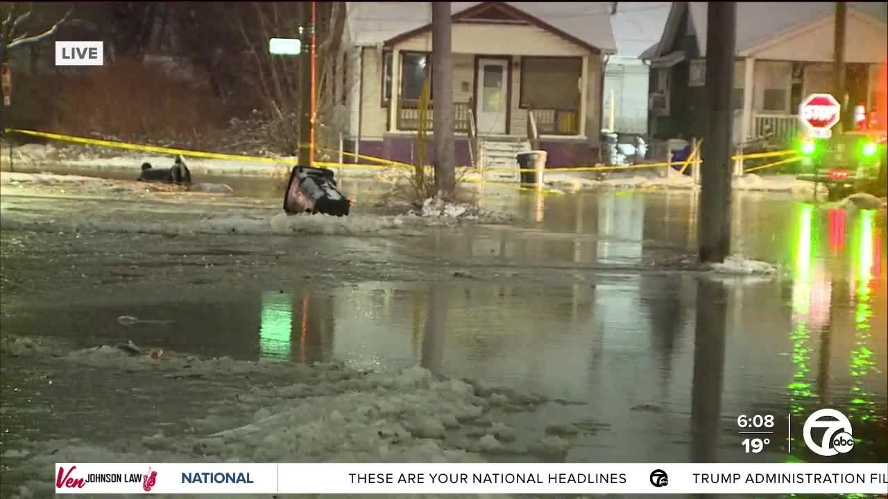 Large water main break floods street in Southwest Detroit